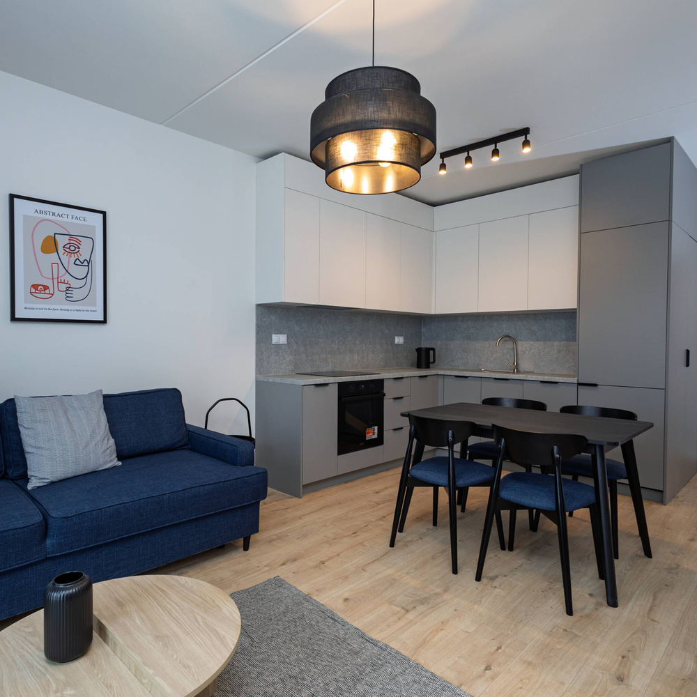 CALISTO BLACK LAMPA WISZACA 3 500