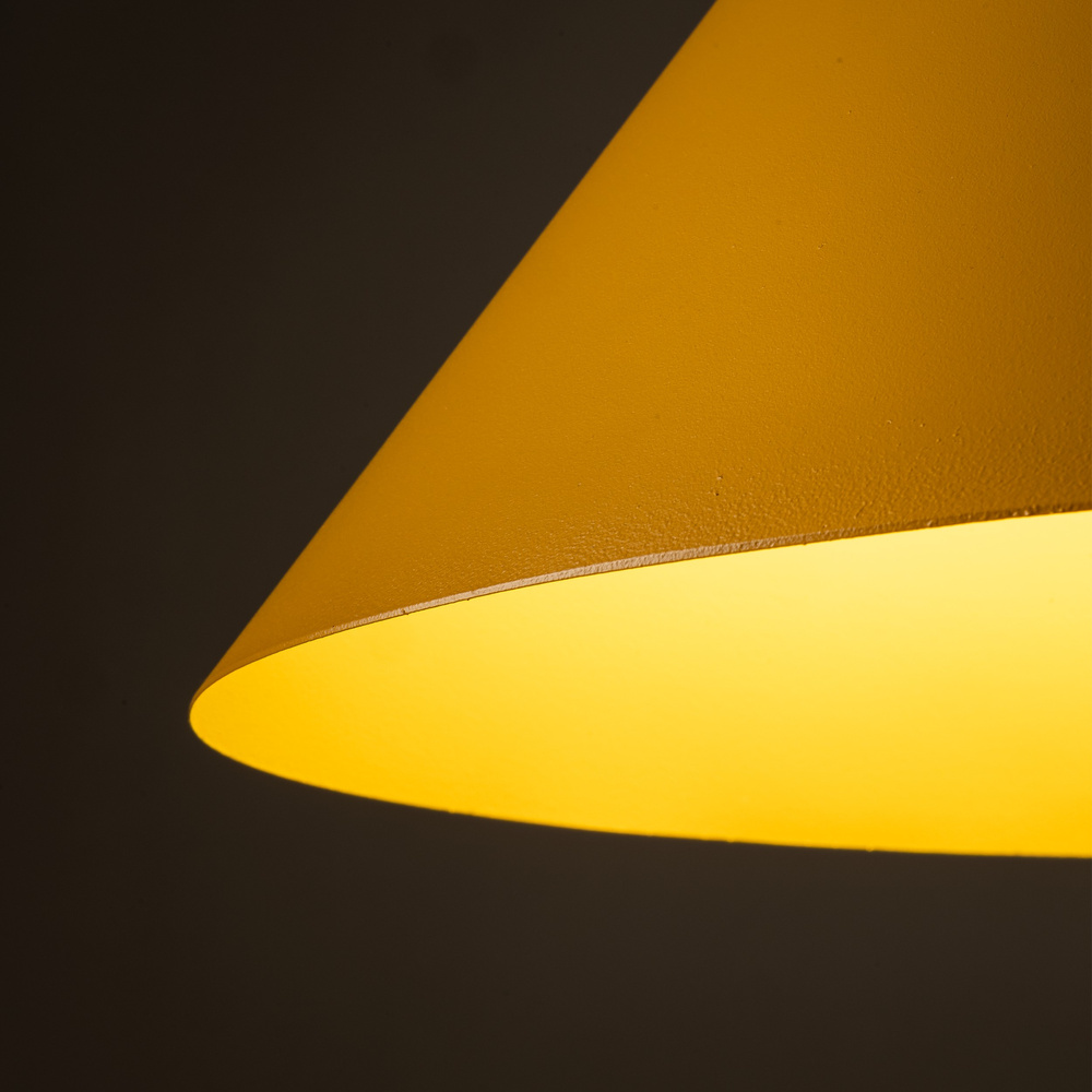 CONO YELLOW LAMPA WISZACA 1 XL