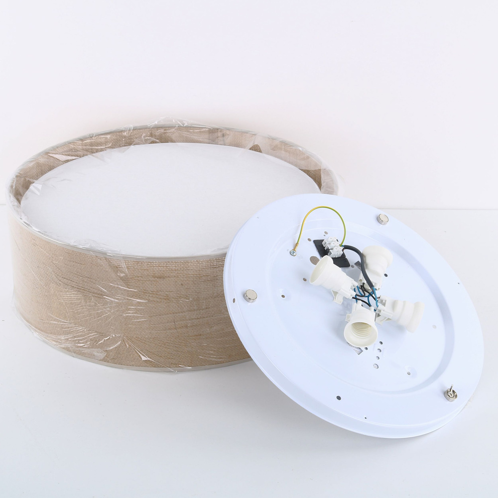 JUTA LAMPA SUFITOWA 4